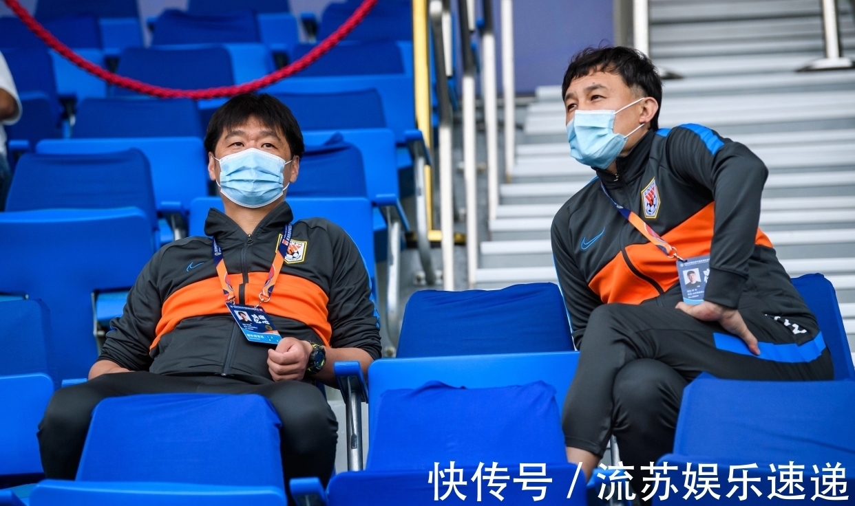 主帅|嚗足协已与国足新帅会面,两大热门呼之欲出,高层看好李霄鹏!