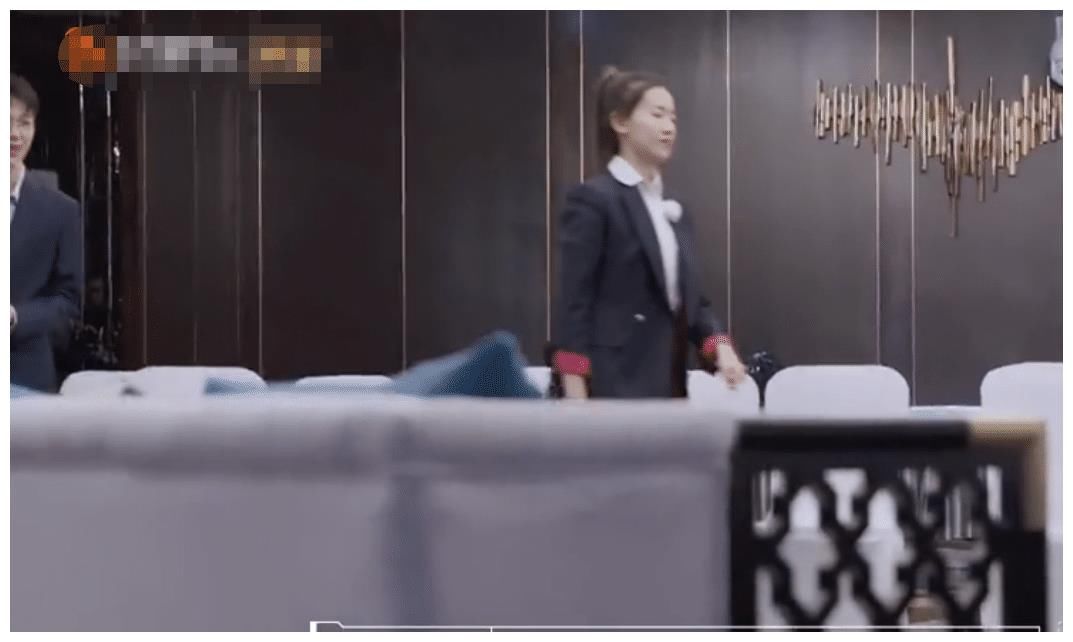 《初入职场》郑茹心不服孟羽童，董明珠看在眼里，一番话好现实