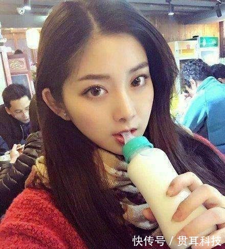 |笑话,约女同事去影院,她咳了两声说:不去也行,你直接…