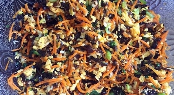 素馅大饺子,咬一口满嘴喷香,比吃肉还满足,年夜饭饺子有着落了