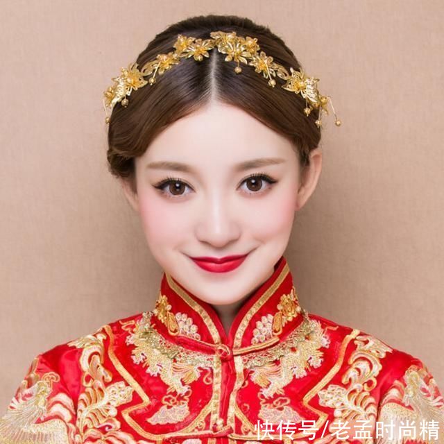 头饰|新娘不仅要精美、华丽的服装，还需要能起到点睛之笔的新娘头饰