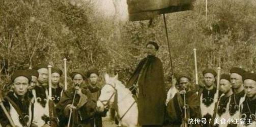 清朝|清朝真实老照片清末出宫的太监，最后一张是贝勒爷出巡！