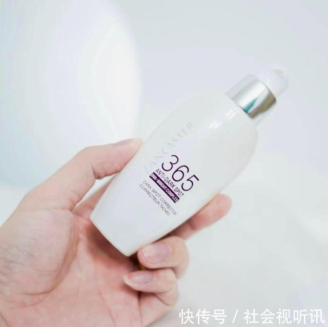 回首过去一年,总结这些高性价比的精华,又美白又抗老不输大牌!