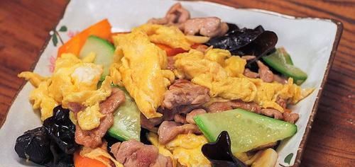 又香又辣太过瘾的开胃菜，好吃到汤汁不剩，学会再也不用点外卖！