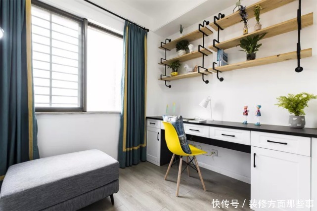 电视柜|87平现代风两居室,黑白灰加入粉色调的装饰这个沙发墙太浪漫了