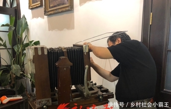 济南有个老照相馆 营业88年从未换址 不少明星、名人曾在此留影