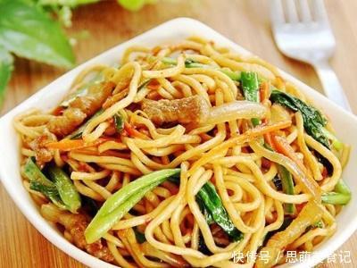 挂面|炒面没有太多讲究,一把挂面轻松解决,好吃不油,容易上手