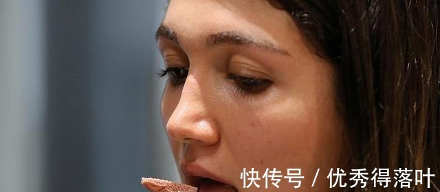 凯西|为什么中国人炖牛肉要几小时,而国外牛排煎一下就能吃!