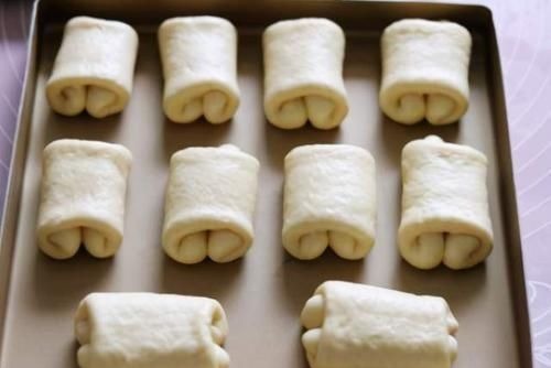 比蛋糕简单比馒头好吃，简单一卷就能吃，松软又香甜，孩子超爱吃