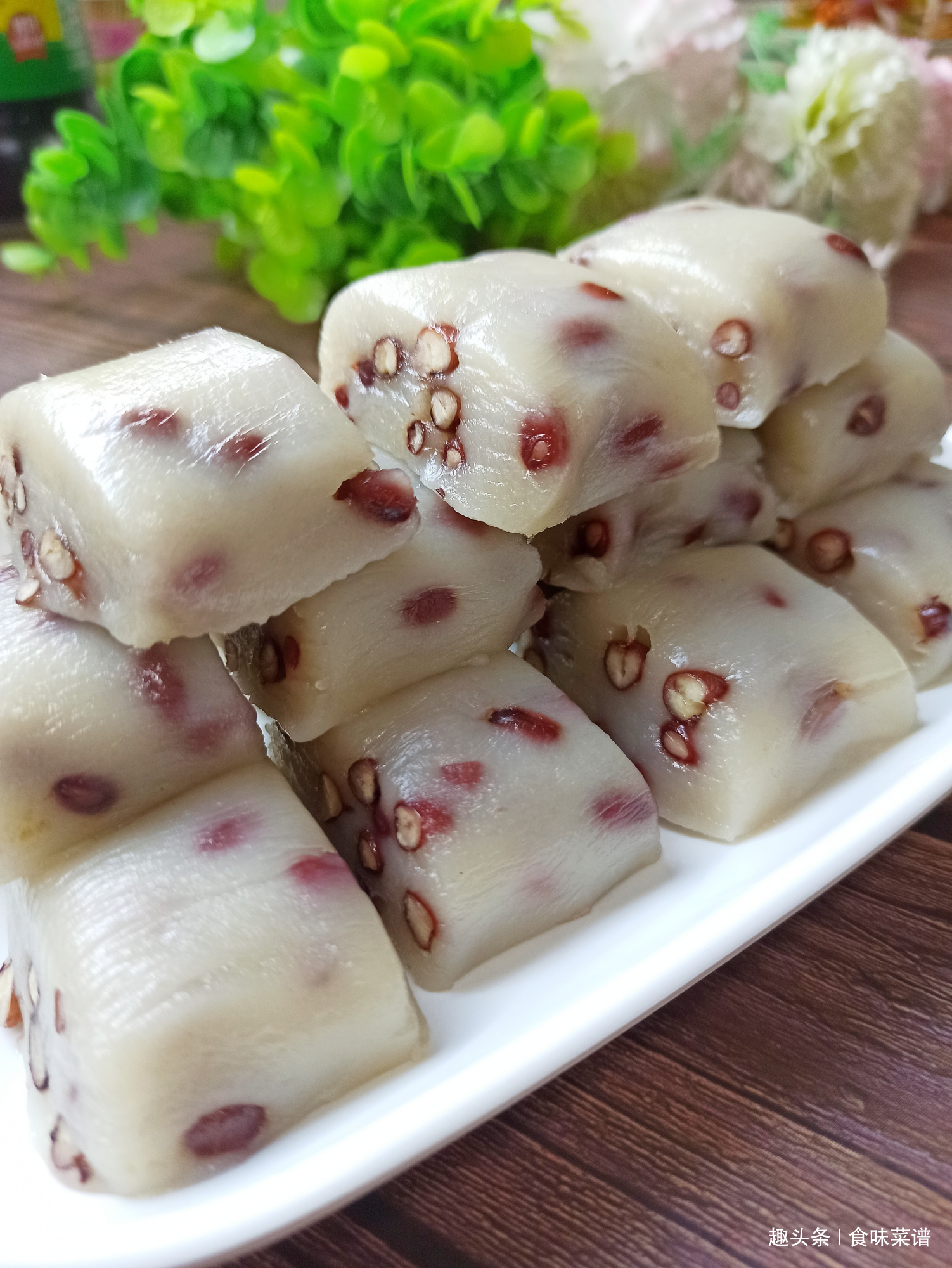 想吃红豆糕不用买,一揉一切,做法比馒头还简单,软糯Q弹特解馋