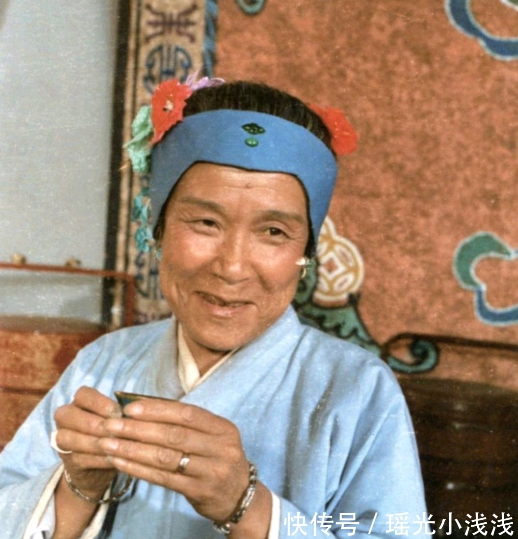 王熙凤!如果抚养林黛玉的是刘姥姥,那林黛玉的春天就到了,她会幸福