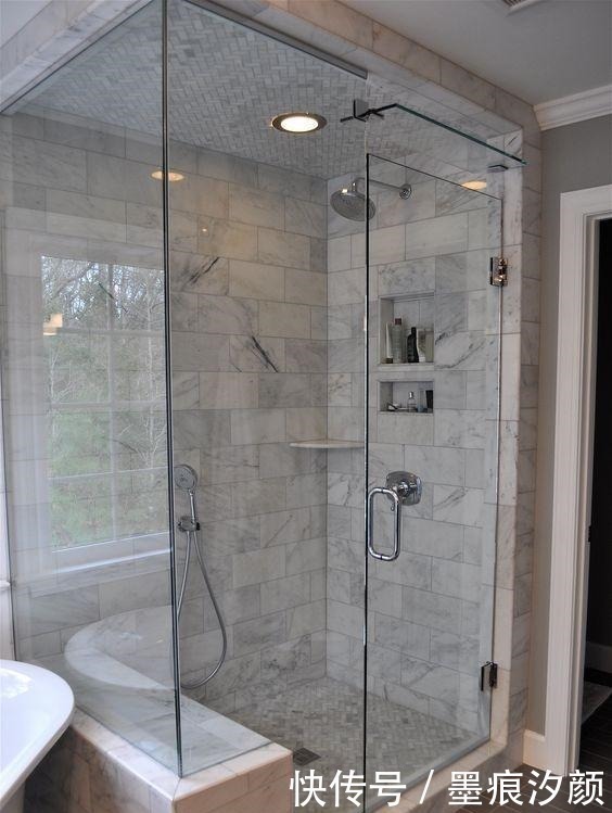 地漏|越来越多的浴室兴这样装!地面铺桑拿板,淋浴喷头做顶上,太漂亮!