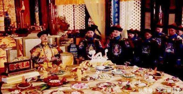 吃不完|古代皇帝吃饭有上百种菜，皇帝肯定吃不完，这些菜最后哪去了