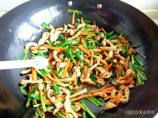 春天第一鲜，和它是绝配，当季别错过，吸烟的人要多吃