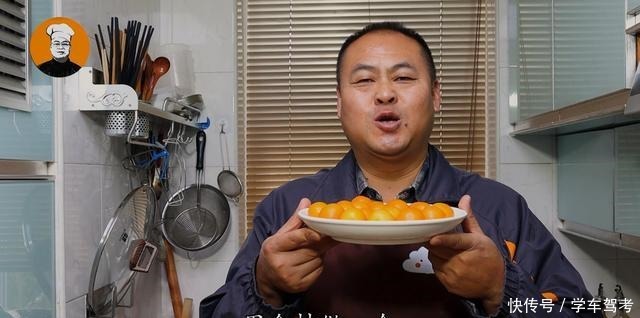 冬季反复咳嗽，在家炖上一锅金桔膏，又化痰，小孩要多吃