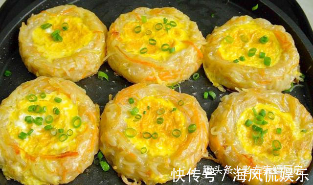 5个土豆3个鸡蛋，教你做创意土豆饼，当菜又当饭，少油健康又营养