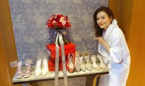 私生活|私生活大公开,江若琳拍片大晒奢华复式豪宅,窗外海景一览无遗