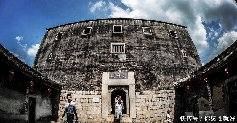 福建|福建藏着一座神秘古堡，仿宋朝皇城修建，皇族后裔在此避难隐居！