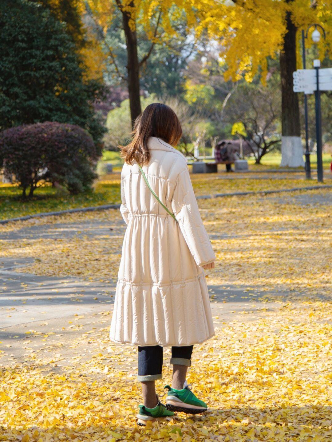 保暖性 冬天羽绒服怎么穿保暖又时髦?这些搭配示范高级又百搭,谁穿都美