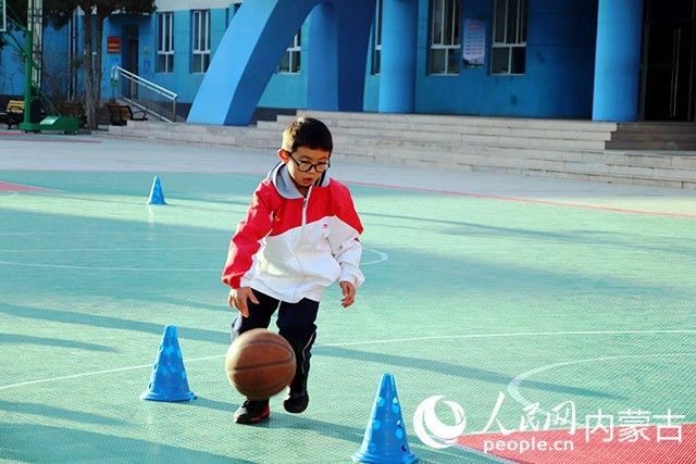 青少年|青少年射箭项目进校园工作交流会在呼和浩特市召开