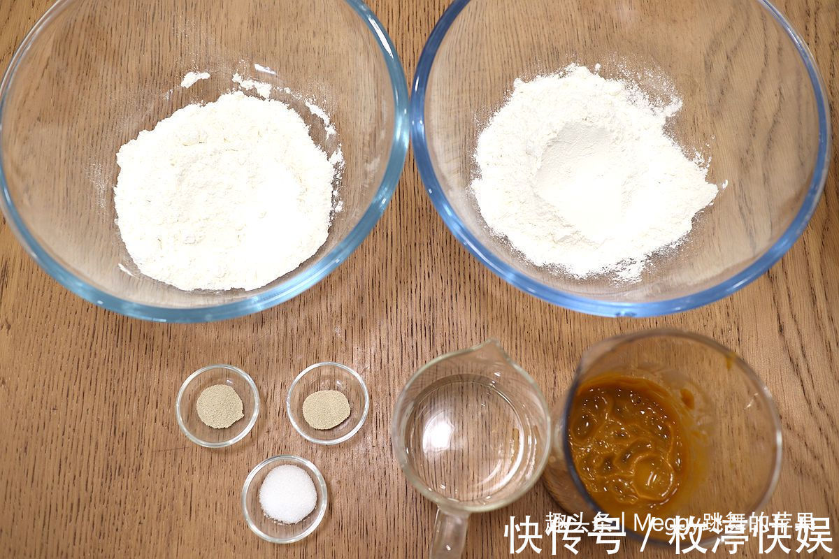 香甜|只需一次发酵的南瓜刀切馒头，全程节省60分钟，香甜暄软真漂亮