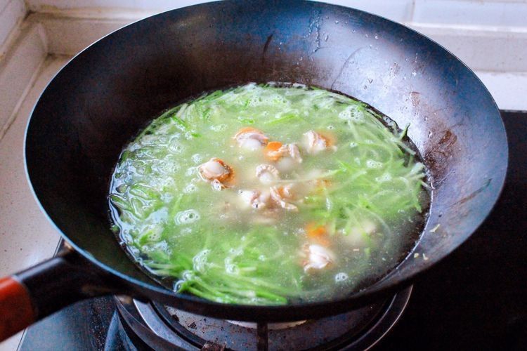 扇贝加萝卜,鲜上加鲜的靓汤,天冷喝一碗,暖身暖胃