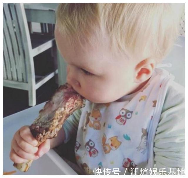 碳水化合物|她从不给女儿吃碳水化合物和精制糖,几年后女儿怎么样了?