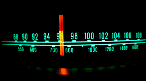 磁场|忙着捉鬼的头铁老外,用最高科技的装备当最专业的鬼魂猎人