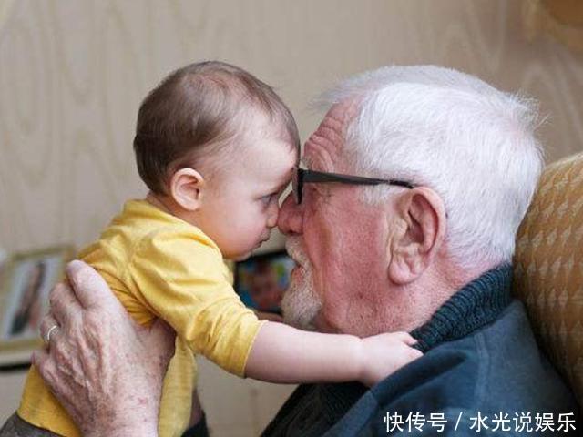 美国|美国老人退休后为什么不帮忙带娃这2个道理，中国老人不懂