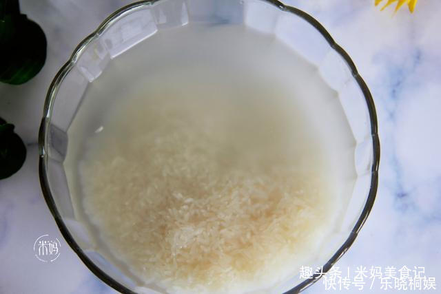 煮米饭记住这4点,煮出的米饭粒粒分明更香软,没菜也能吃2大碗