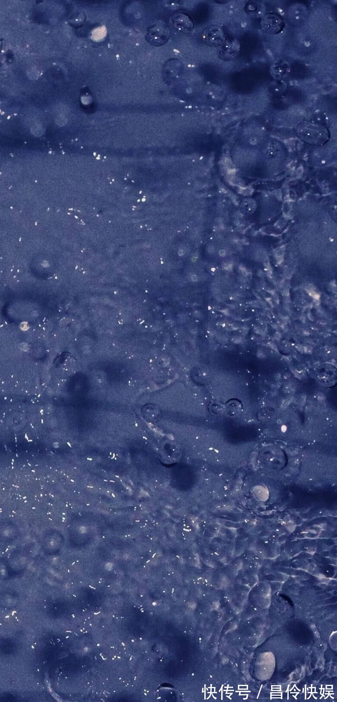 神仙·朋友圈背景图丨天暗下来 你就是光