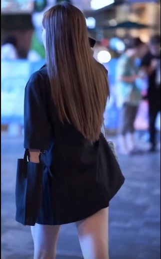 气质|清新甜美的装扮，体现出独特的个人风格，彰显出甜美迷人的气质