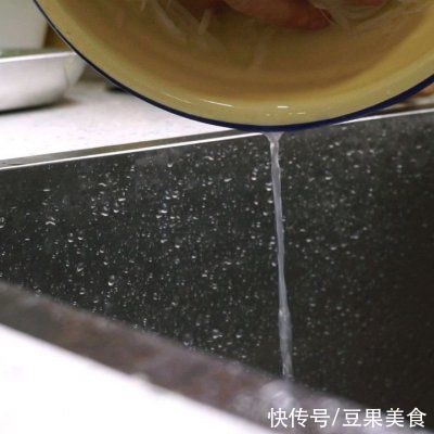 萝卜丝|10分钟懒人必备菜，有了萝卜丝包子全搞定