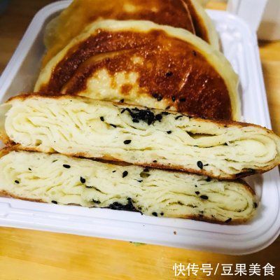 分享给你们我家祖传的酥烧饼的做法，一般人我不告诉他