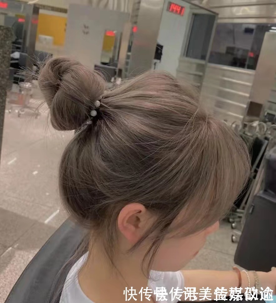 姐妹们|火遍2021的流行发色,紫灰色素颜无压力,亚麻棕灰掉色也很美