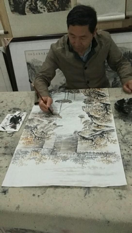 著名山水画家——刘献礼 在云文书画院艺术交流敬请关注!