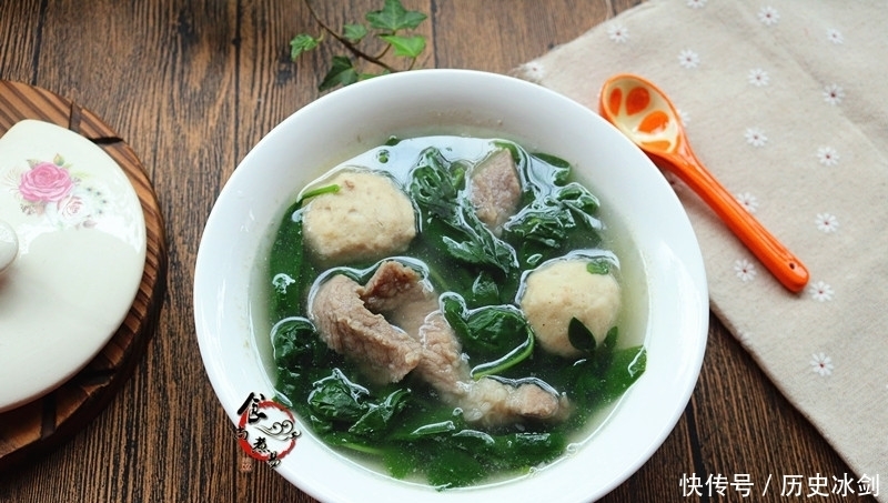 枸杞叶|大妈用20年做这碗汤,供家里三个孩子上了大学