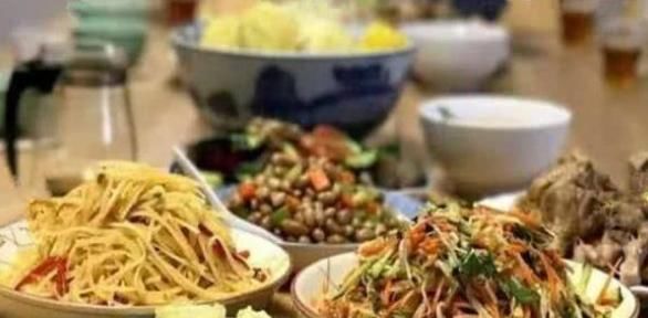 隔夜菜會致癌？謠言！但以下4種菜不要隔夜，可放心食用！