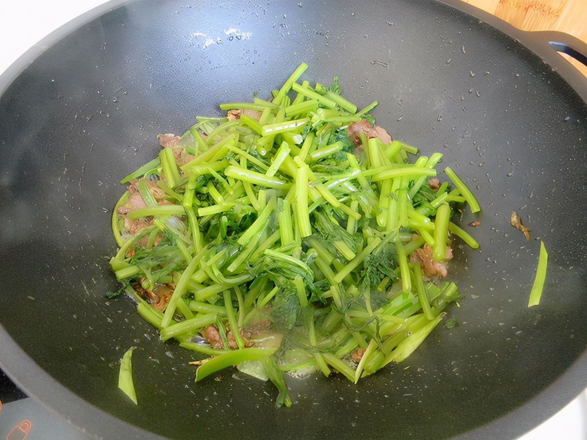 咳嗽痰多吃这蔬菜特管用,才2块钱1斤,医生不会轻易告诉你