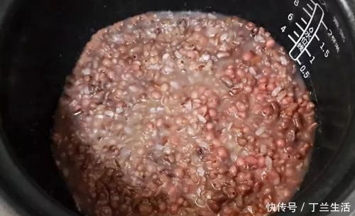 补血|贫血多吃这种米，含铁量是大米的3倍，补血又养颜，小脸红扑扑