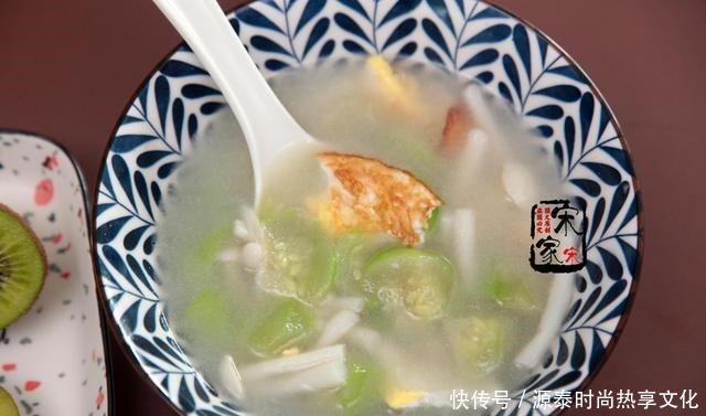 晚餐做了2道菜,表哥又来蹭饭,老公说少说话,多吃菜!