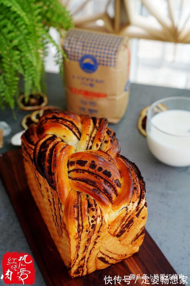 吐司|用这方法做的吐司拉丝效果更好,因为放了红豆沙,放三天也很软