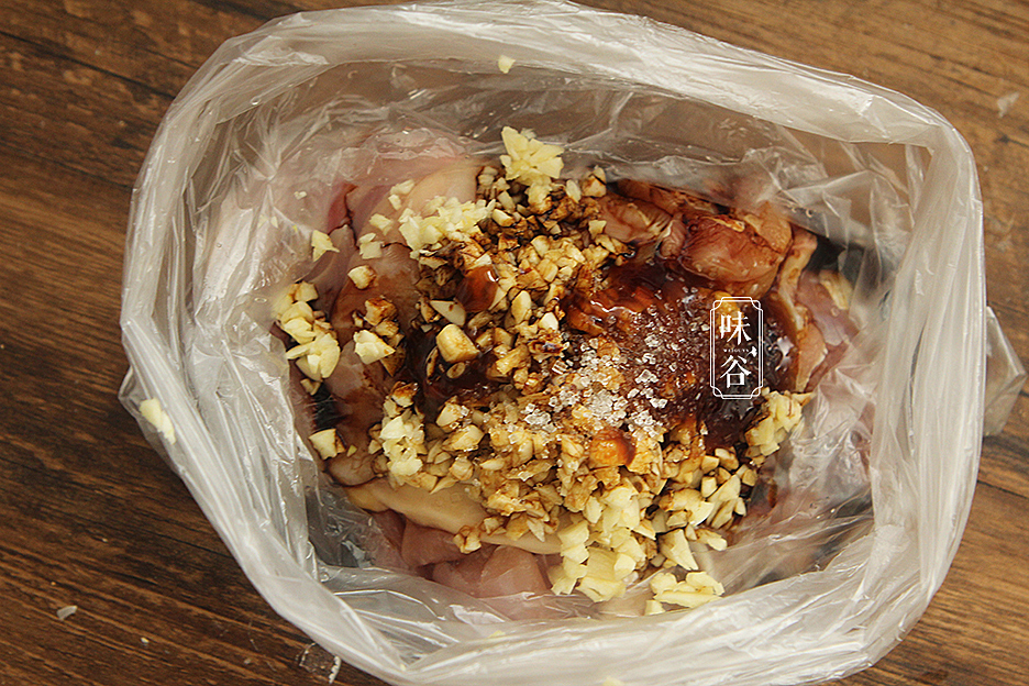 保鲜袋|鸡腿这么做才叫香,色泽红亮,鲜嫩多汁,味道比快餐店好吃太多
