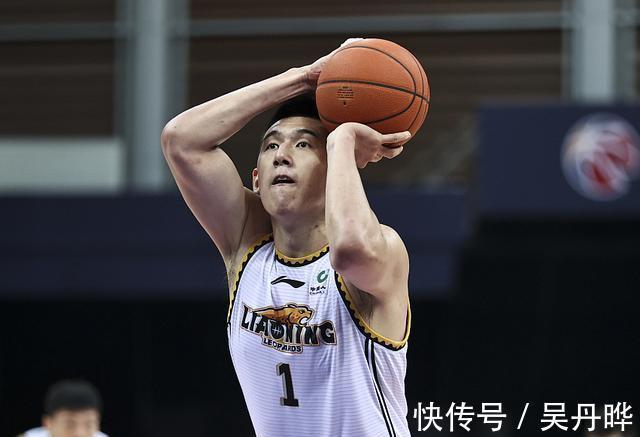 辽宁男篮|大胜19分!辽宁男篮捍卫榜首,6人上双,郭艾伦+付豪最亮眼