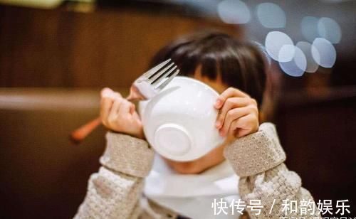 食物|孩子常便秘，吃香蕉只会加重，缓解便秘的最佳水果原来是它们