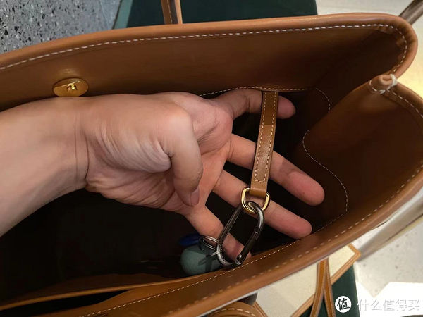 tote|这款都市托特包，解决直男四季出门的需求