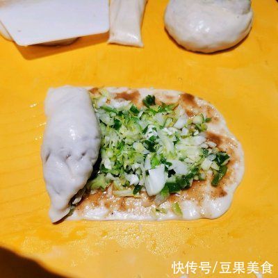 自从学会葱油饼，我就不想再吃外卖了