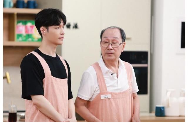 黄渤|肖战新综艺曝光，看清节目内容，或会勾起过往全程泪点相伴