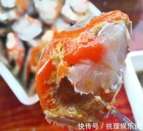 吃不完的螃蟹切记不要放冰箱,海边人教我土方法,放1年照样鲜美