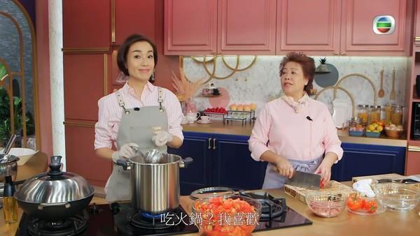 美食|夸张！TVB人气女星美食节目用40个番茄做茄牛汤，网友太浪费